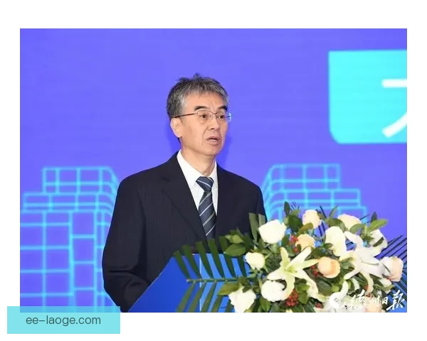 聚焦国家队最新大名单调整揭示阵容变化与未来战略走向趋势深度解读 聚焦国家队最新大名单调整揭示阵容变化与未来战略走向趋势深度解读